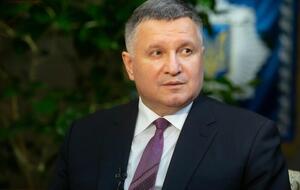 Аваков: Надо или принимать решения радикально, или это выглядит очень плохо