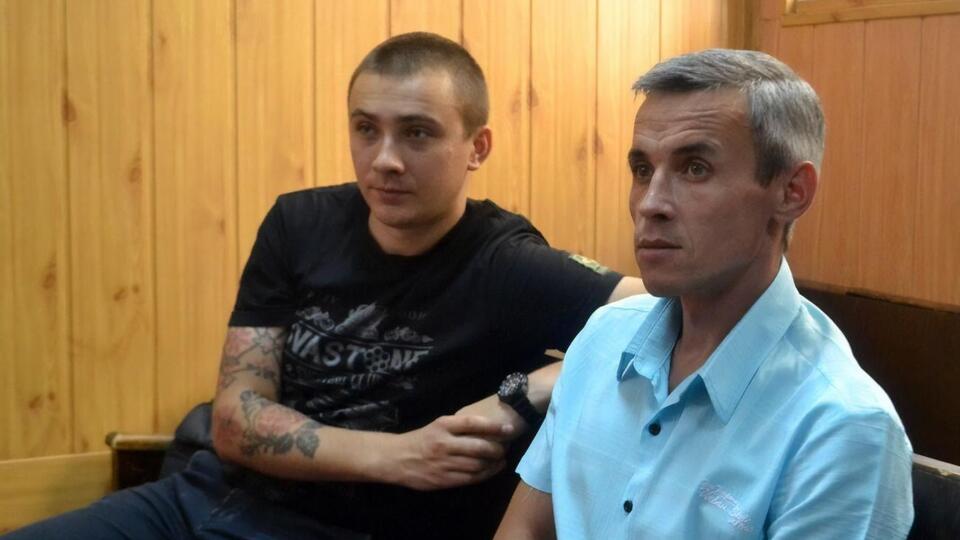 Стерненку (ліворуч) і Демчуку (праворуч) дали по сім років в'язниці