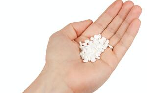 Двух школьниц госпитализировали из-за отравления таблетками