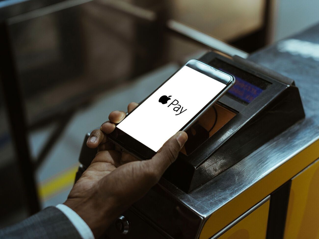 Мунтеану заявил, что себестоимость безналичных операций в Украине вырастет в случае введения законодательного регулирования стоимости&nbsp;эквайринга