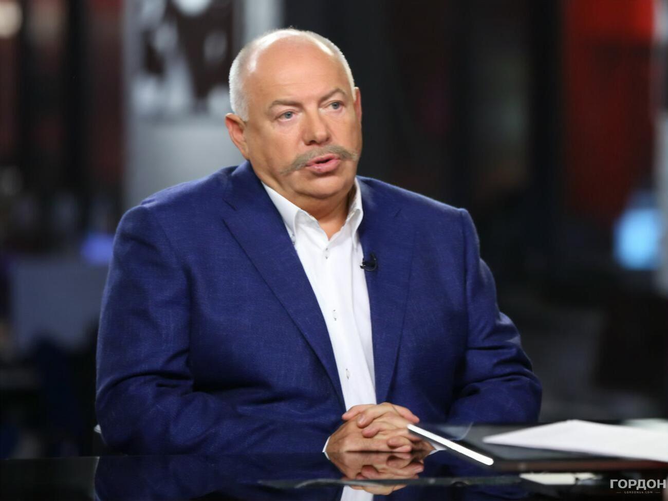 Святослав Піскун: У когось, може, приватне щось є? Тоді треба приватне залишати вдома