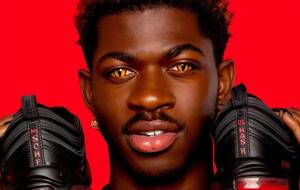 Кроссовки, похожие на Nike, продавались по цене $1018