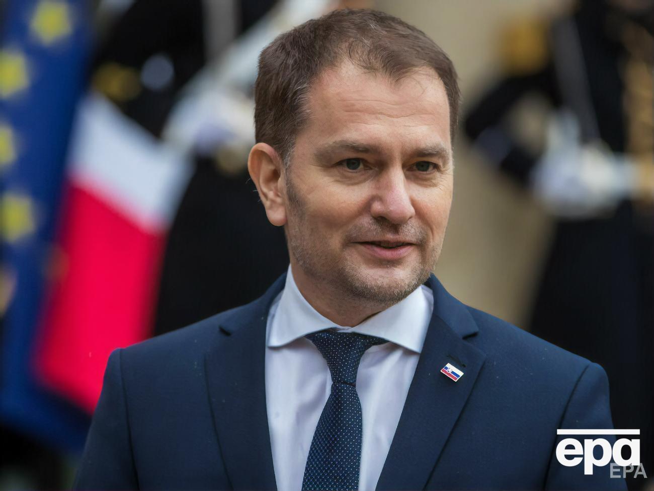 28 березня Матович заявив, що піде у відставку