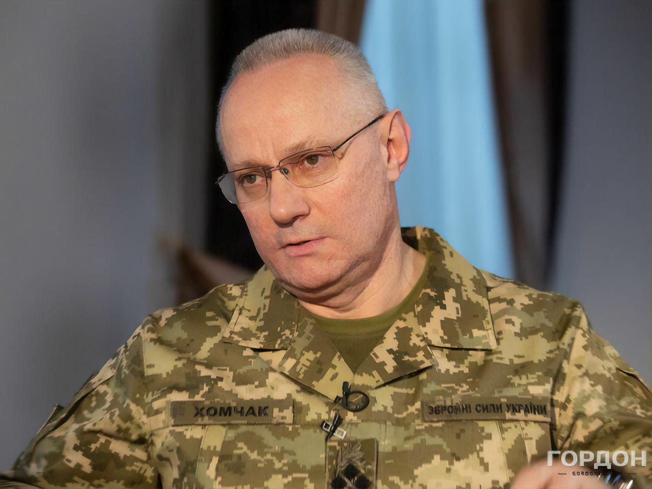 Хомчак про українську армію: Там навіть можна і діалекти почути