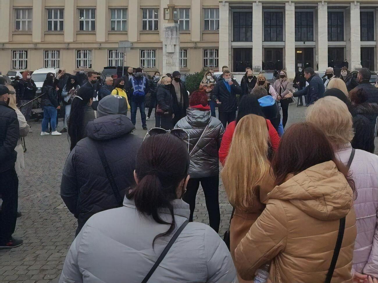 На акцию протеста вышло порядка 50 человек