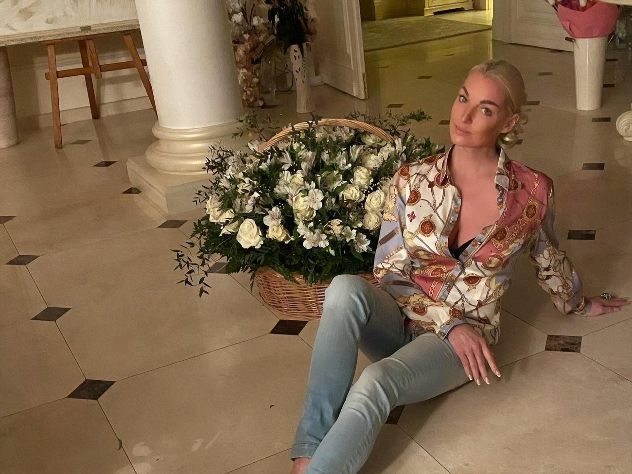 Волочкова: Приємно зустрічати друзів на зйомках!