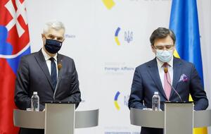Корчок (на фото слева) отметил, что недавно был в Киеве