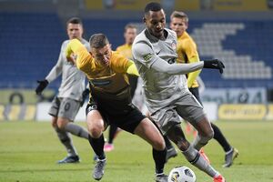 За попередніми даними, півфінальні поєдинки мають відбутися 21 квітня