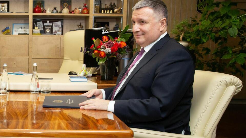 Аваков не зміг відповісти на запитання, чи можливо ініціювати заборону на мовлення російських пропагандистських каналів в інших країнах