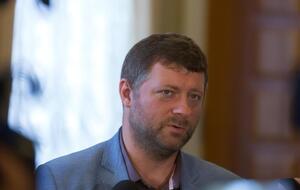 Корниенко: Партия точно никаких лоббистов не нанимала