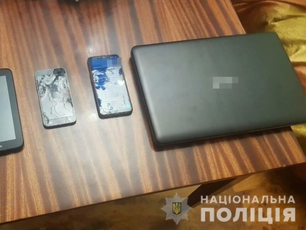 3 березня вдома в 15-річної мешканки Кривого Рогу провели обшук. У поліції кажуть, що наступного дня вона планувала накласти на себе руки