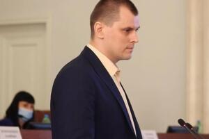 Дорошенко пояснив, що виступав російською, оскільки розхвилювався і не міг донести свою думку українською