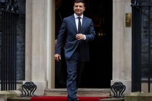 Согласно результатам опроса, Зеленский победил бы в первом туре выборов президента