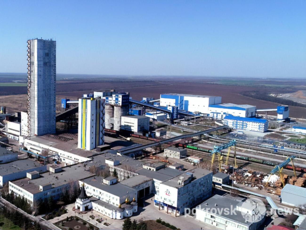 Шахтоуправление "Покровское" производит высококачественный уголь марки К, который применяется для производства металлургического кокса