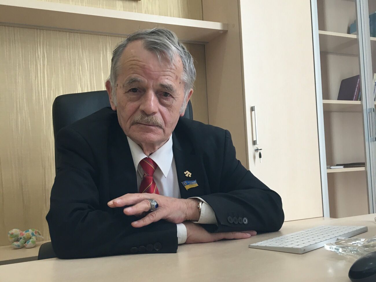 В'їзд до Криму й у Росію Джемілєву заборонили 2014 року