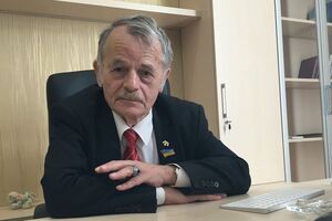 Въезд в Крым и В Россию Джемилеву запретили в 2014 году