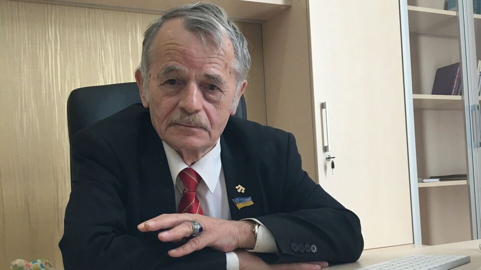 Въезд в Крым и В Россию Джемилеву запретили в 2014 году