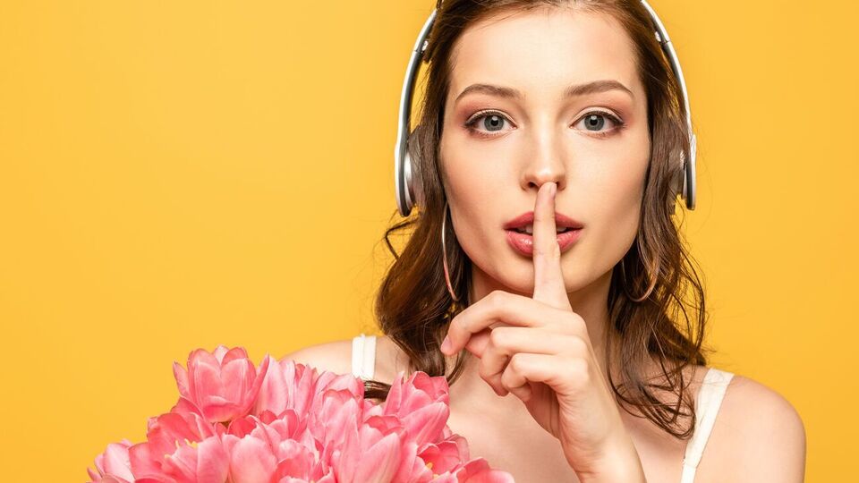 Українські співаки допоможуть створити святковий настрій