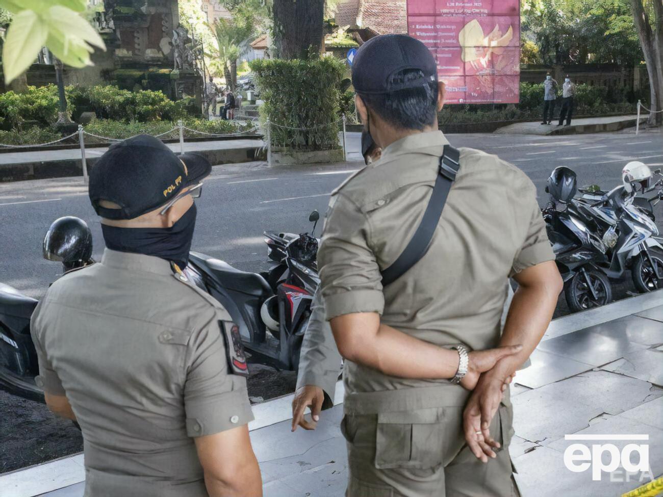 Путешественников задержали 2 марта