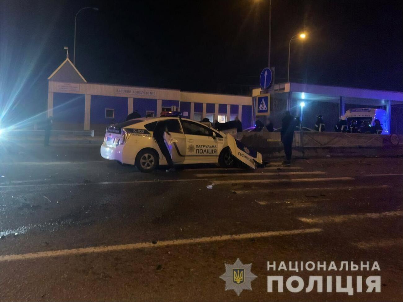 Инспектор полиции в Одесской области&nbsp;управлял служебным автомобилем Toyota Prius