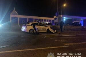 Инспектор полиции в Одесской области управлял служебным автомобилем Toyota Prius