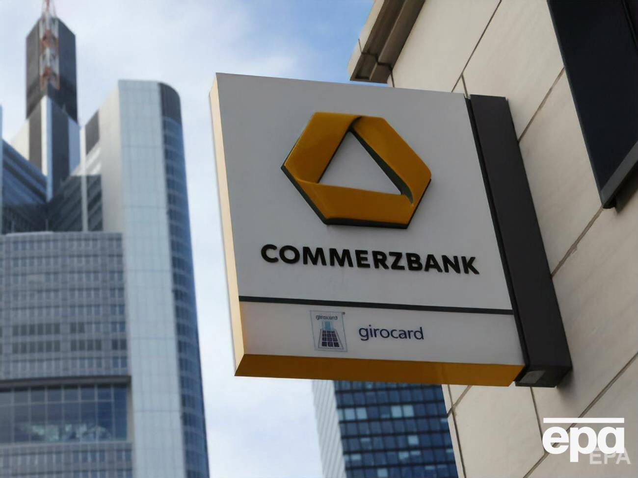 Наприкінці лютого Commerzbank попередив про закриття рахунків "Russia Today Германия" і Ruptly