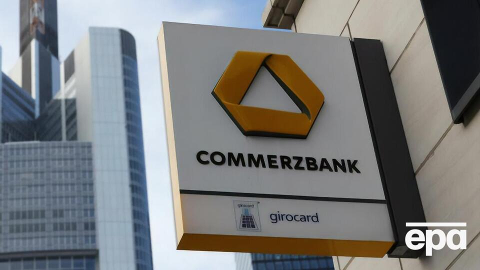 Наприкінці лютого Commerzbank попередив про закриття рахунків "Russia Today Германия" і Ruptly