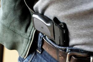 Стрелка пока не задержали