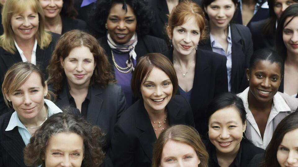 За последние годы доля женщин – членов правительства в ЕС увеличилась с 20% в 2004 году до 33% в 2020 году