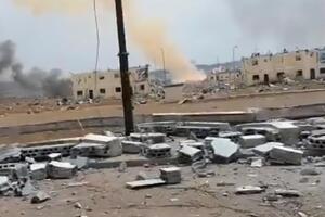 На месте взрывов остались руины