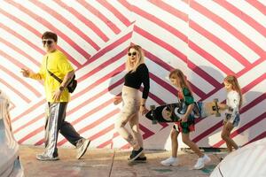 По словам супруги Анатолия Анатолича, их дочери мечтали именно о братике