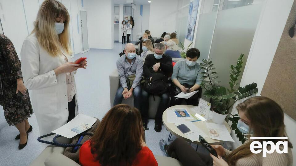 Протягом минулої доби в Івано-Франківській області зафіксували 433 нові випадки коронавірусу