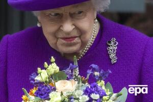 Єлизавета II не підписала заяви Букінгемського палацу про те, що представники королівської родини, як і раніше, ставляться до принца Гаррі та його дружині з любов'ю