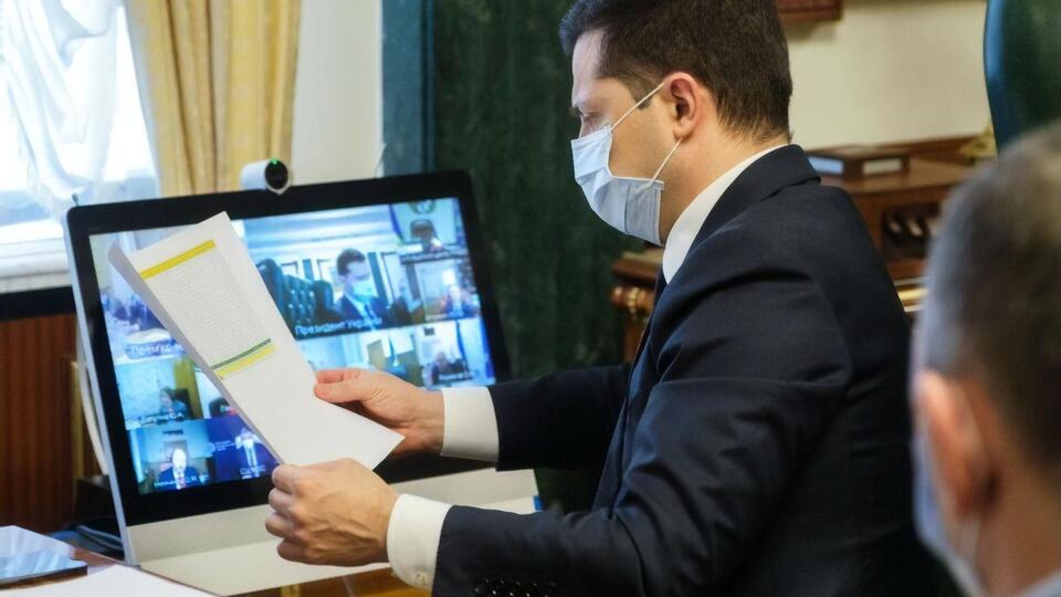 Зеленский: Мы должны предоставить больше возможностей людям получить первые дозы вакцины