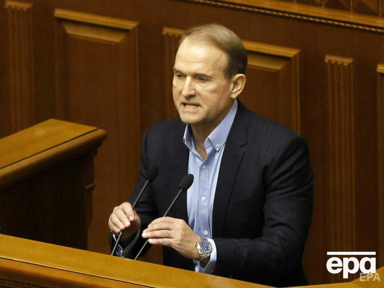 За даними ЗМІ, Медведчука допитали у справі про держзраду