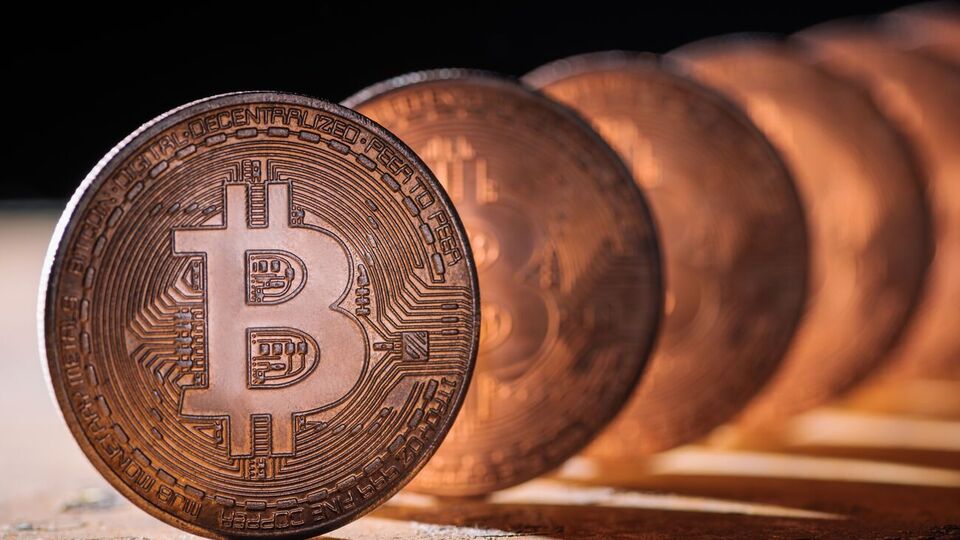 Максимальная цена биткоина за все время торгов – $58 332