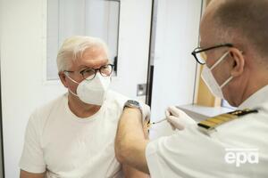 Штайнмаєр: Вакцинація – це вирішальний крок на шляху до виходу з пандемії