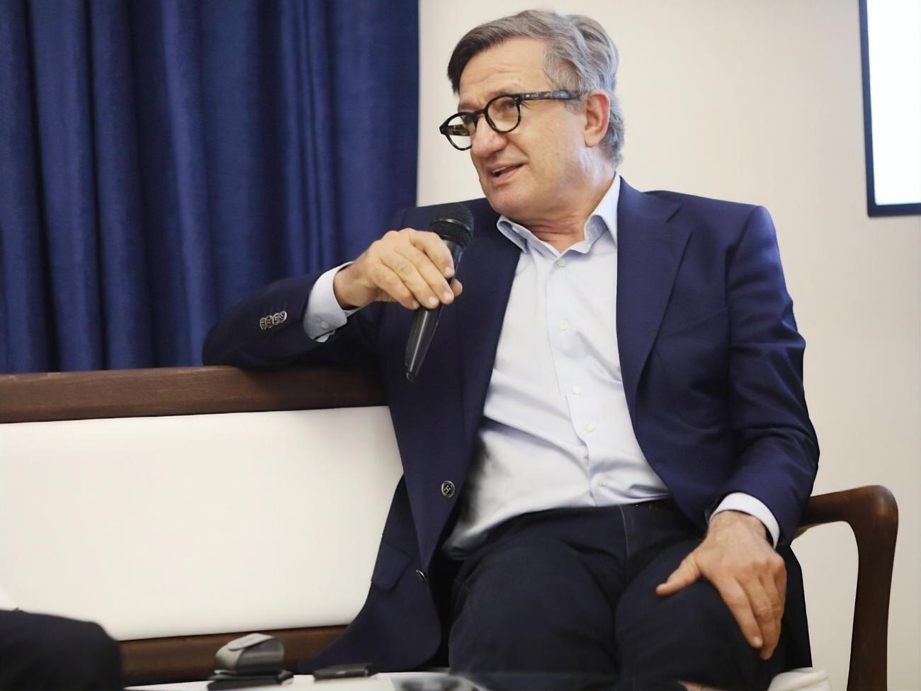 В 2013 году Тарута оценивал долг ИСД перед западными банками в $2,5 млрд