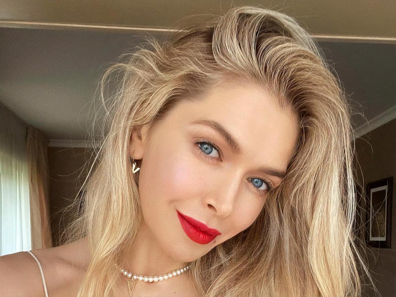 Брежнева &ndash; мать двоих дочерей