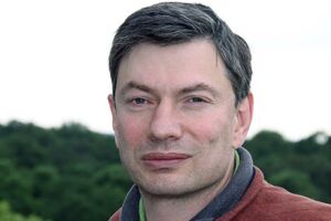 Пока в России такие, как Познер, будут считаться "моральными авторитетами", такие, как Путин, будут считаться президентами