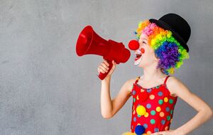 Во многих странах мира 1 апреля считается Днем смеха, когда можно и нужно разыгрывать окружающих