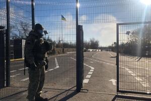 КПВВ "Станица Луганская" работал без перебоев