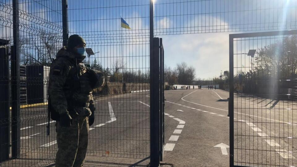 КПВВ "Станица Луганская" работал без перебоев