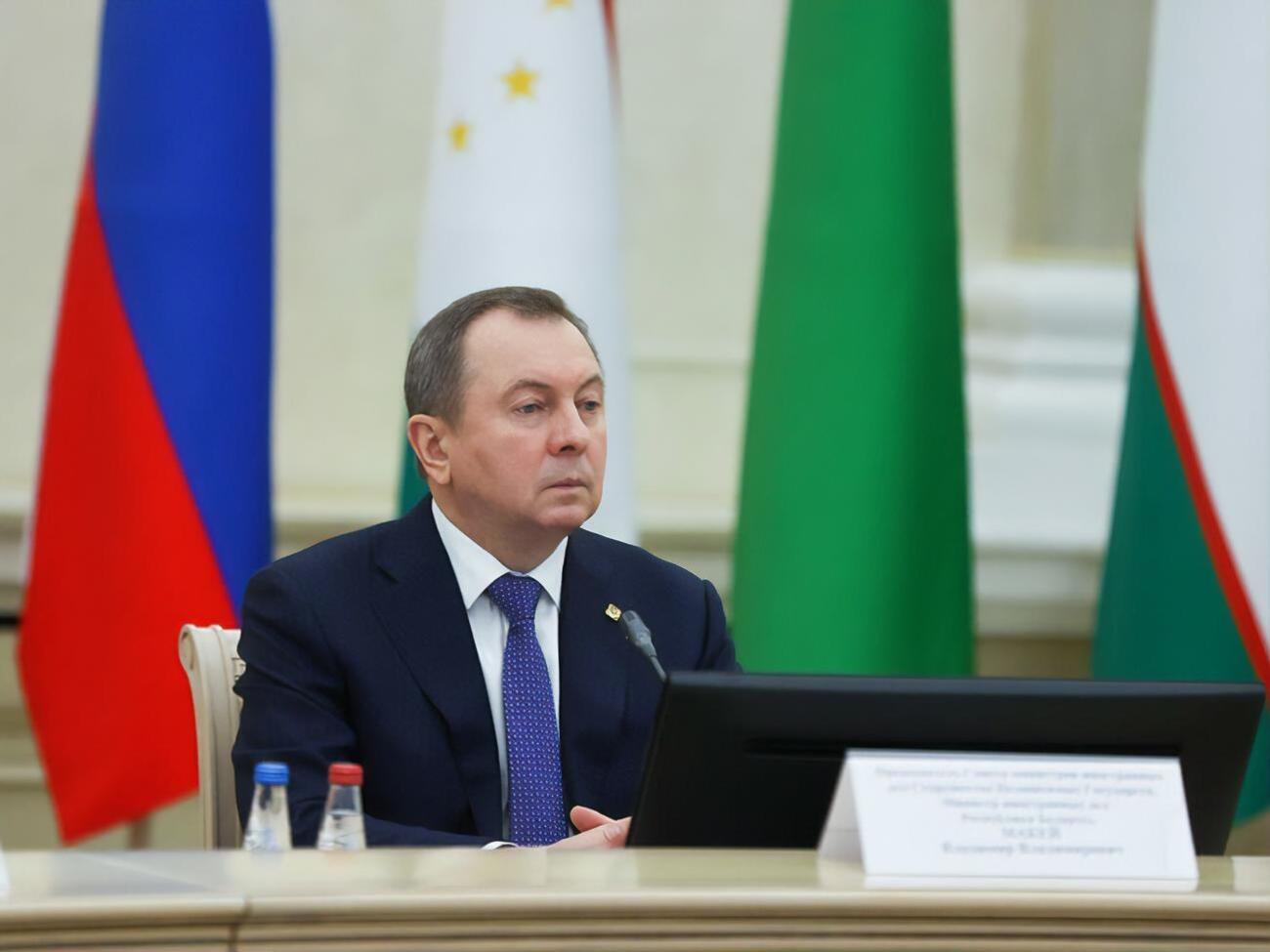 Макей назвав "сміховинною" пропозицію Кравчука перенести засідання ТКГ щодо Донбасу в Польщу