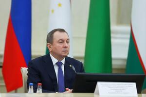 Макей назвав "сміховинною" пропозицію Кравчука перенести засідання ТКГ щодо Донбасу в Польщу