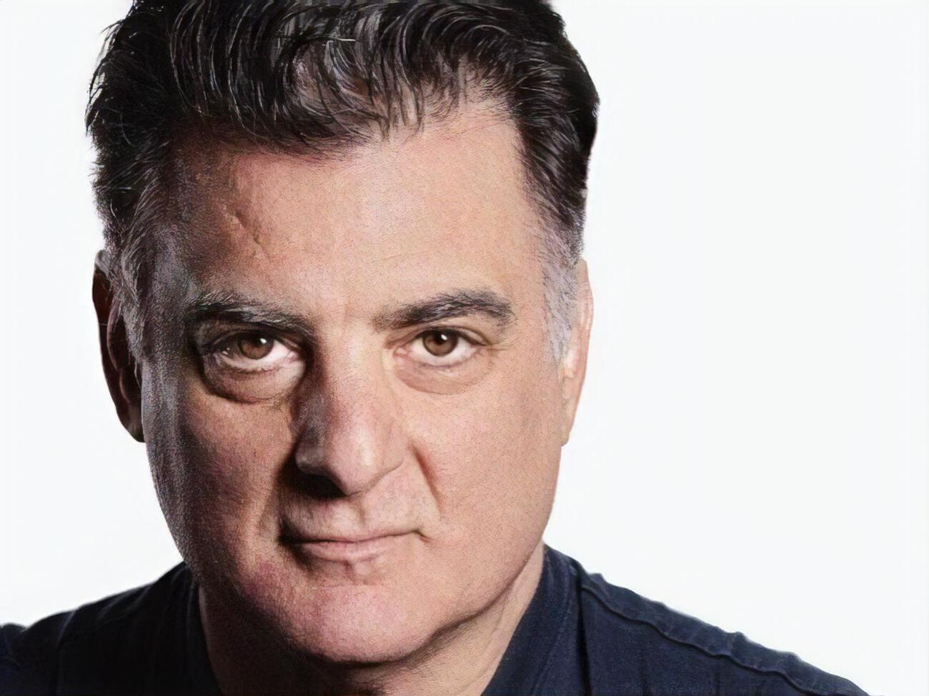 Акторський дебют Сіраво відбувся 1993 року