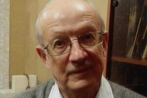 Пионтковский (на фото) считает, что идет откат "линии Ермака"