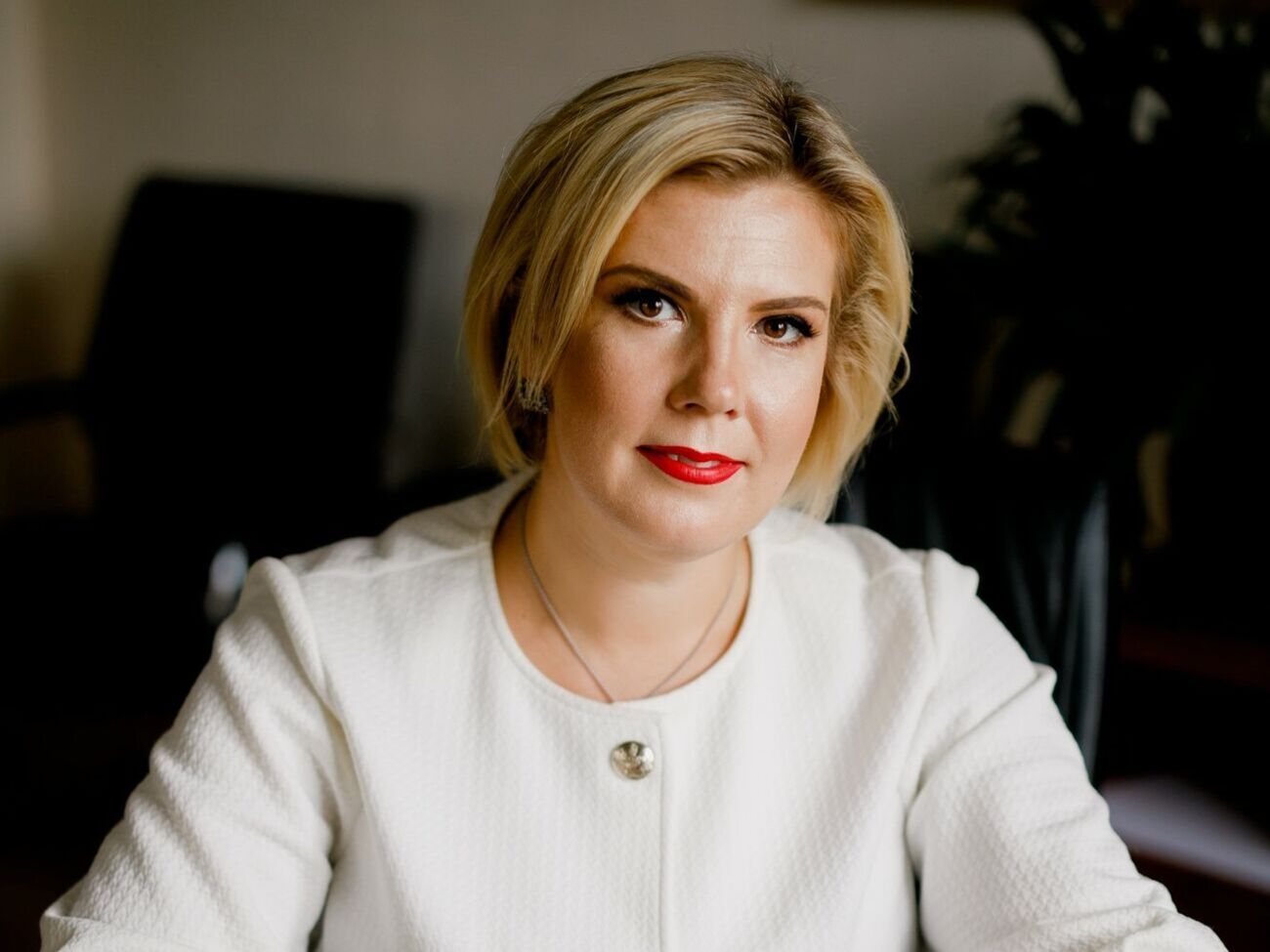 Ірина Одинець: Французи кажуть: шукайте жінку. Українські реалії трохи інші, і тут треба шукати інтересантів та бенефіціарів таких рішень