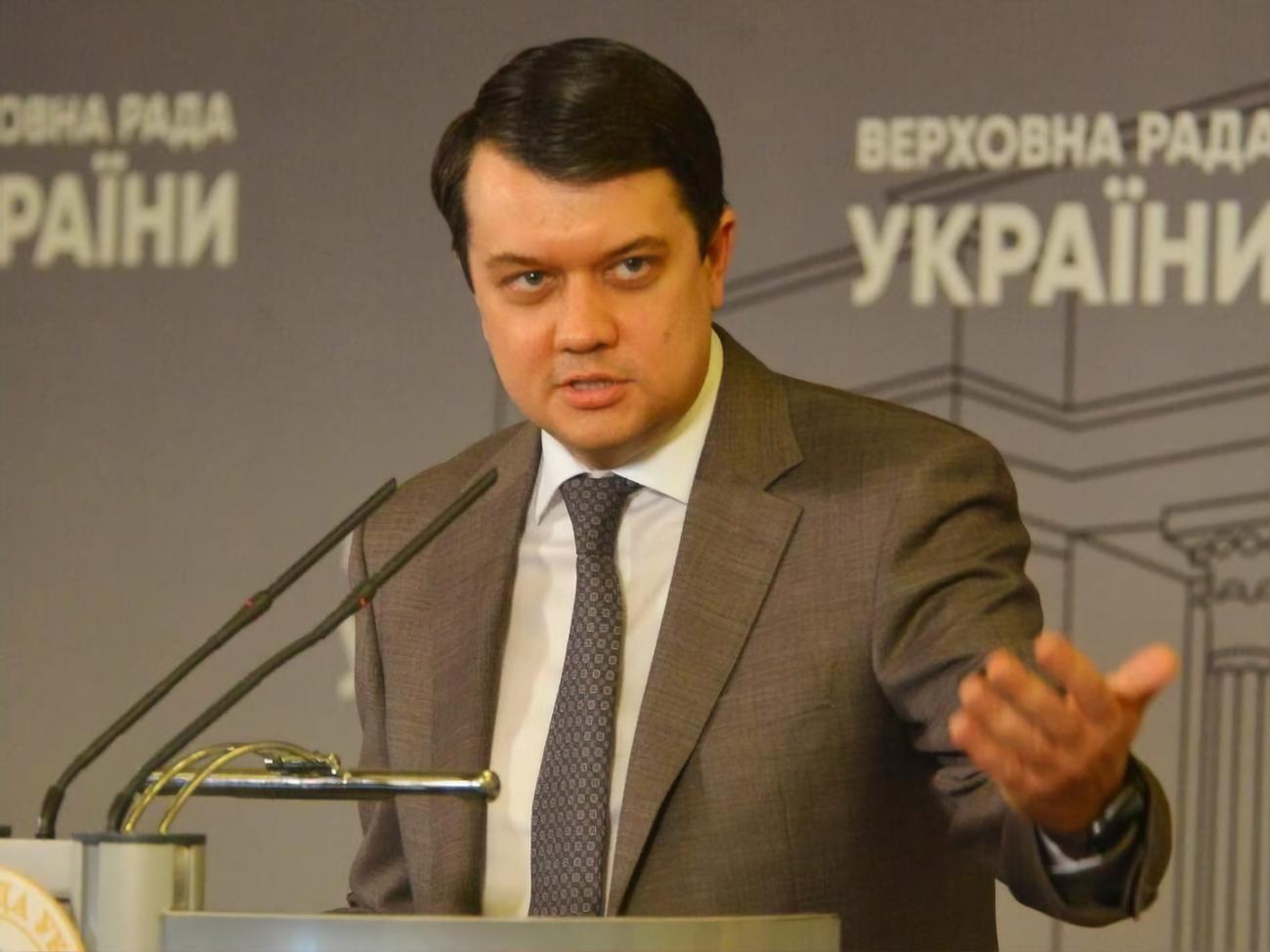 Разумков: Это будет перебор, если мы еще завтра сделаем третью внеочередную сессию