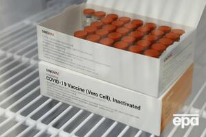 215 тыс. доз CoronaVac прибыли в Украину 25 марта